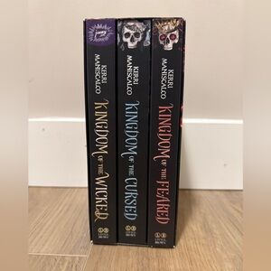 Kingdom of the Wicked - Box Book Set